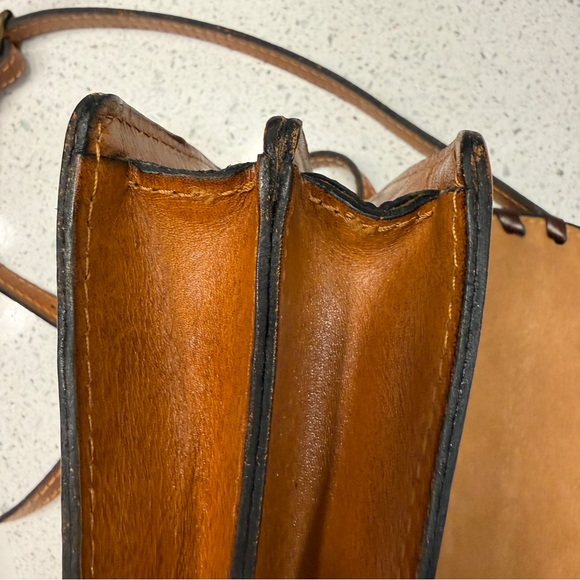 Patricia Nash Leather Lanza Crossbody - Picture 12 of 16